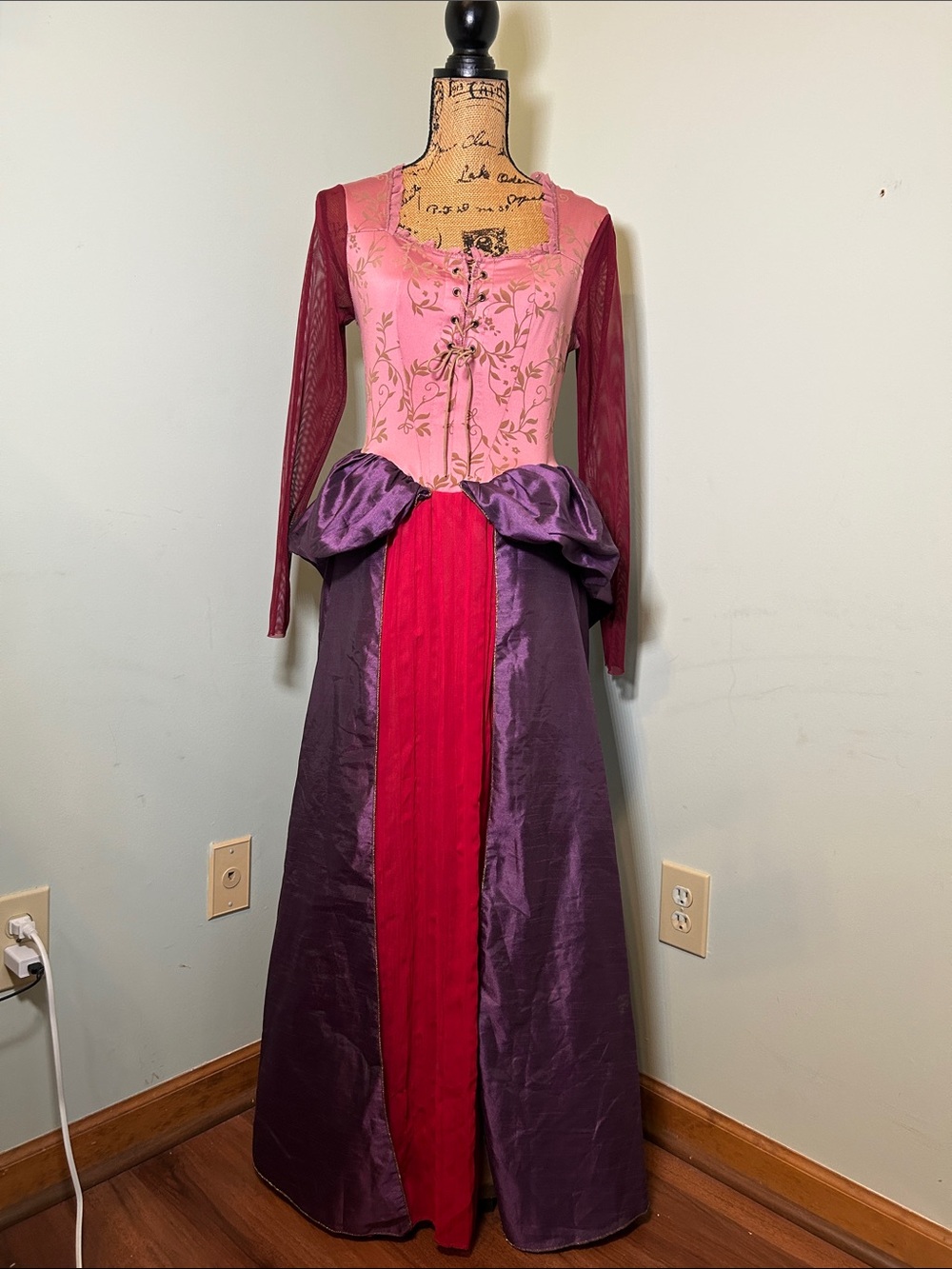 Hocus Pocus Sarah Sanderson Dress Adults Spirit Halloween Costume S Disney